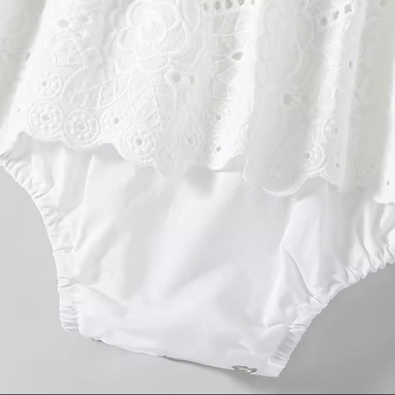🦢 White Cotton Lace Dress